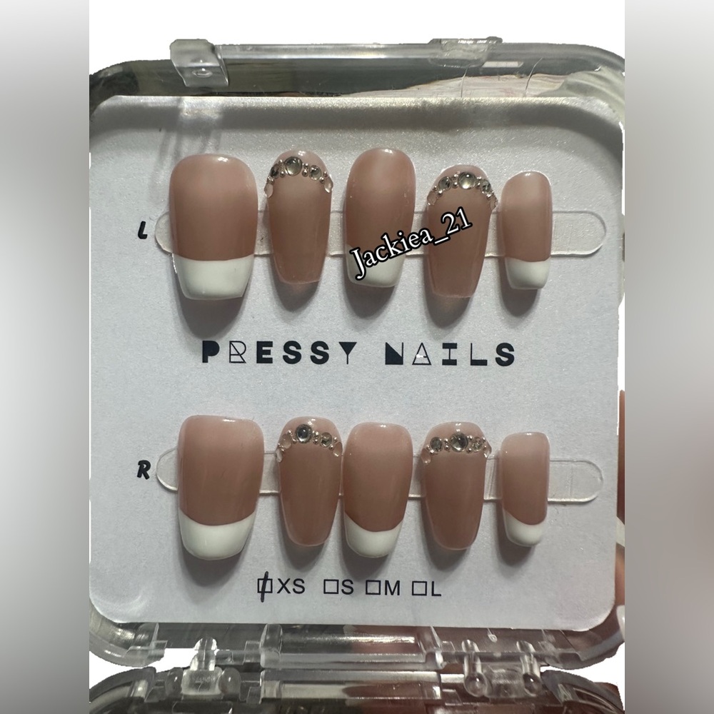 💙❤️ Pressy Nails French Tip Set